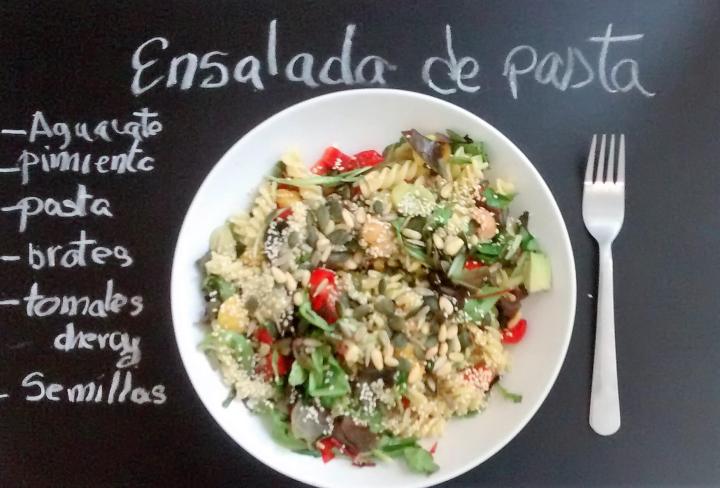 ensalada-pasta-semillas-healthy-tasty-umami